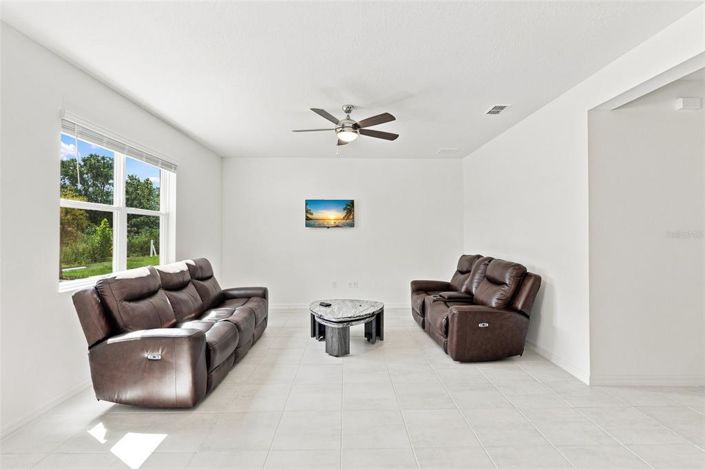 Image No.13-4 Bed House for sale