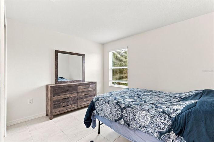 Image No.30-4 Bed House for sale