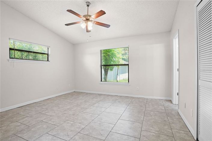 Image No.20-3 Bed House for sale
