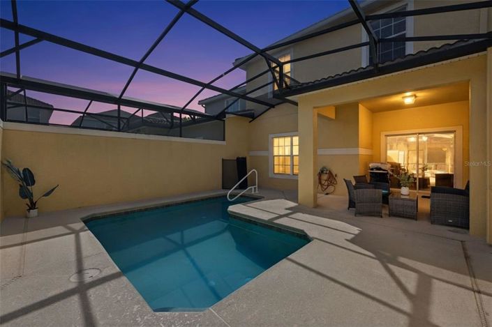 Image No.28-4 Bed Townhouse for sale
