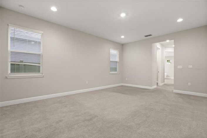 Image No.20-5 Bed House for sale