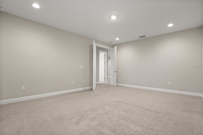 Image No.36-5 Bed House for sale