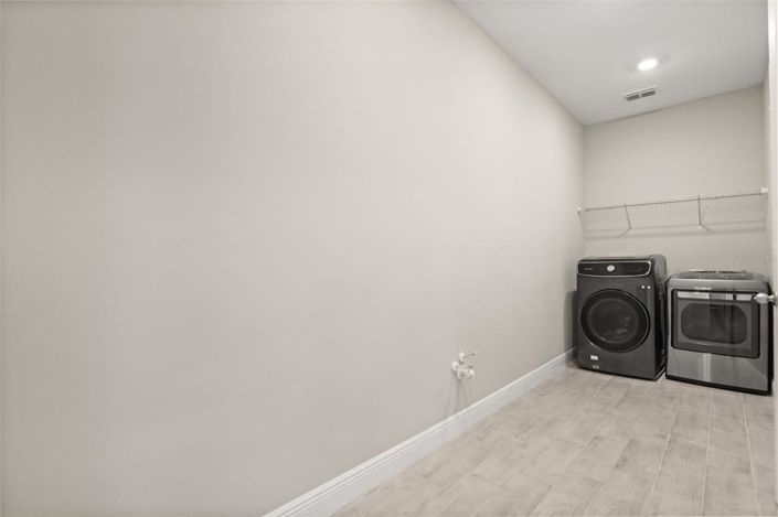 Image No.51-5 Bed House for sale