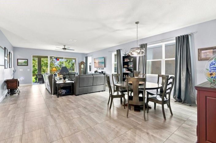 Image No.9-5 Bed House for sale