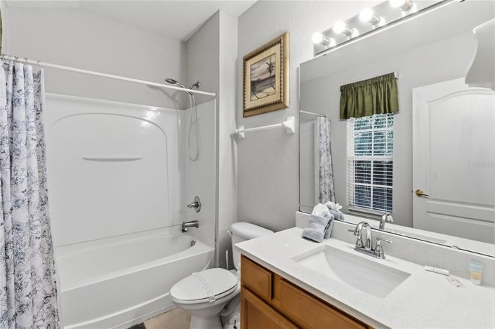 Image No.28-5 Bed Townhouse for sale