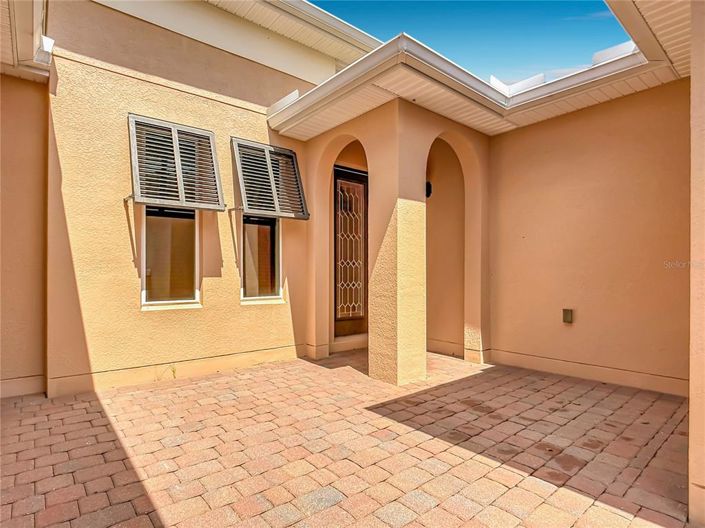 Image No.6-2 Bed Villa for sale