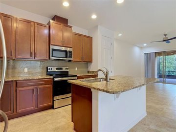 fa005713