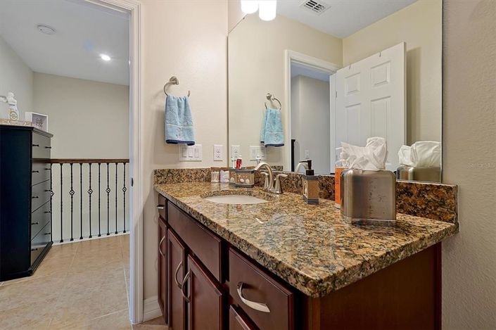 Image No.31-3 Bed Townhouse for sale