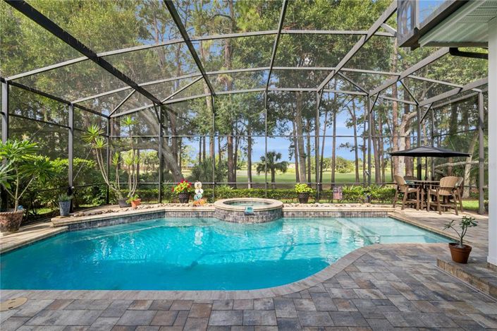 Image No.2-4 Bed House for sale