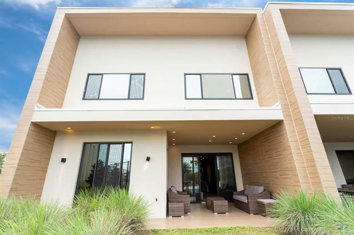 Image No.18-4 Bed Townhouse for sale