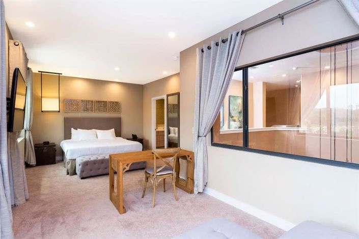 Image No.31-4 Bed Townhouse for sale