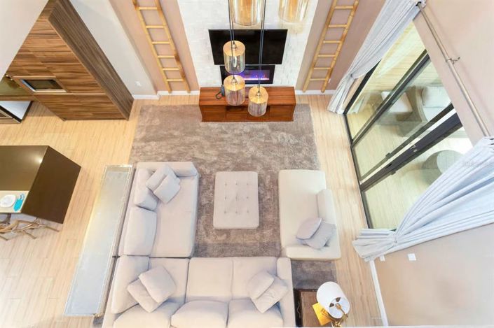 Image No.4-4 Bed Townhouse for sale
