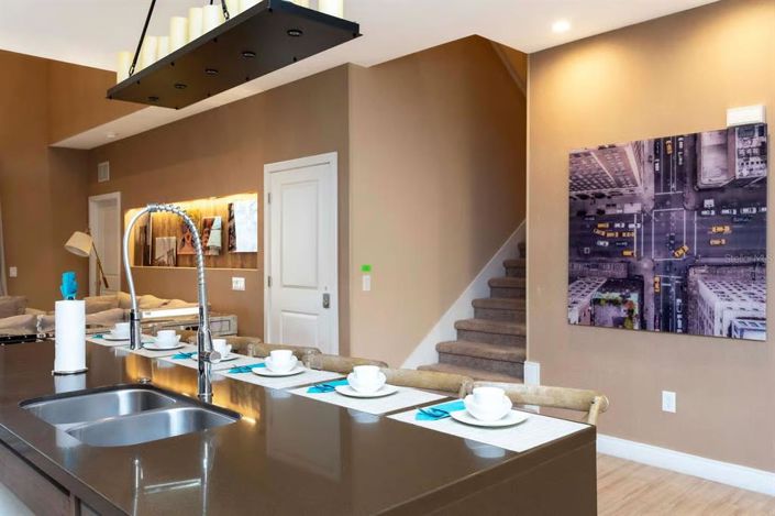 Image No.9-4 Bed Townhouse for sale