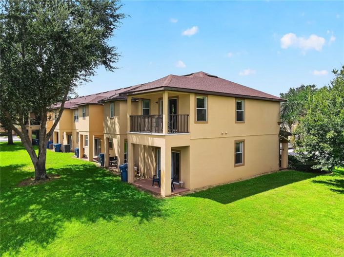 Image No.2-4 Bed Townhouse for sale