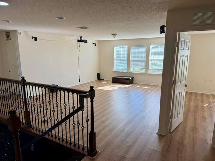 Image No.32-5 Bed House for sale