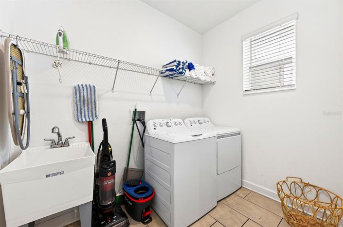 Image No.19-6 Bed House for sale