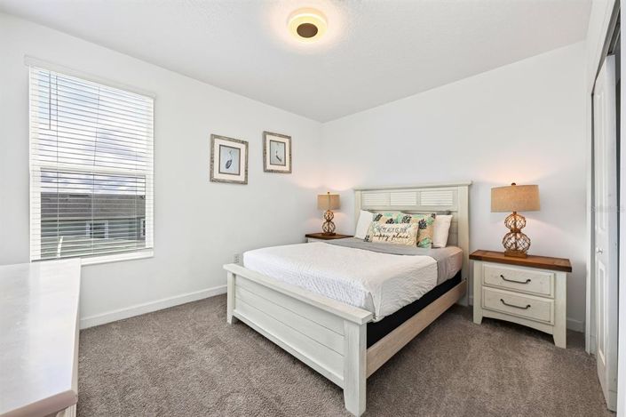 Image No.28-6 Bed House for sale