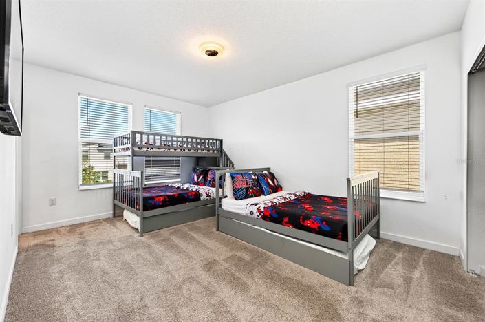 Image No.33-6 Bed House for sale