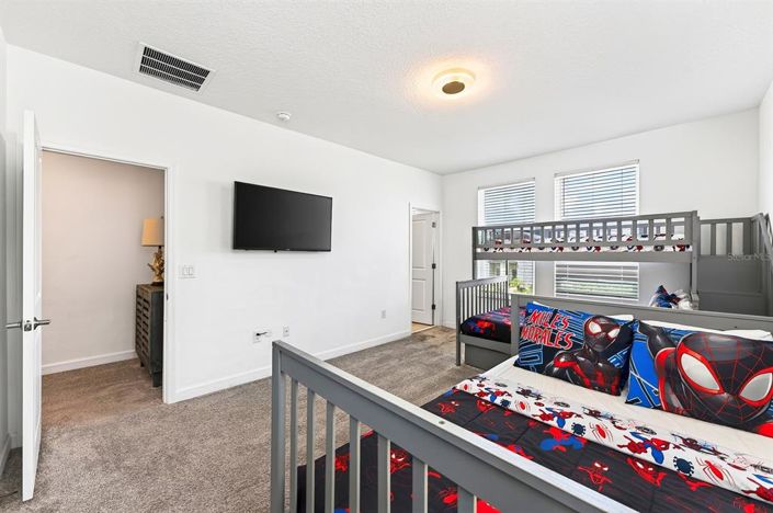 Image No.34-6 Bed House for sale