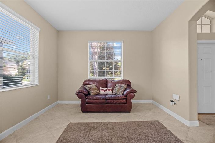 Image No.14-5 Bed House for sale