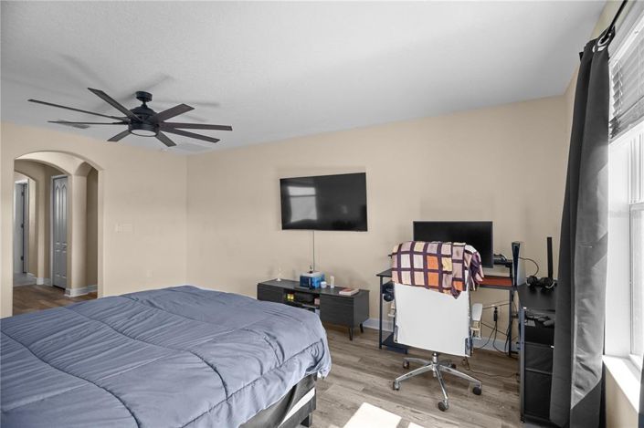 Image No.34-5 Bed House for sale