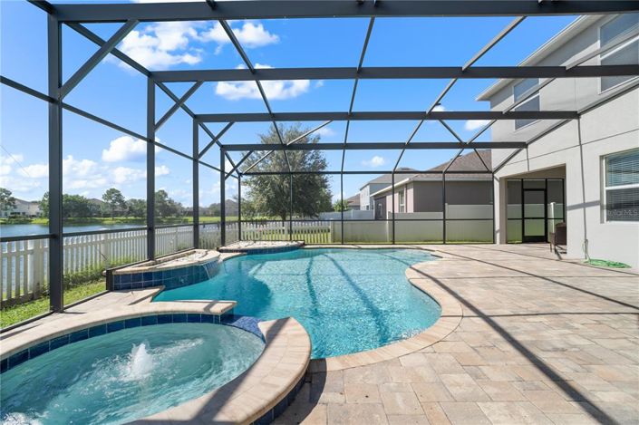 Image No.40-5 Bed House for sale