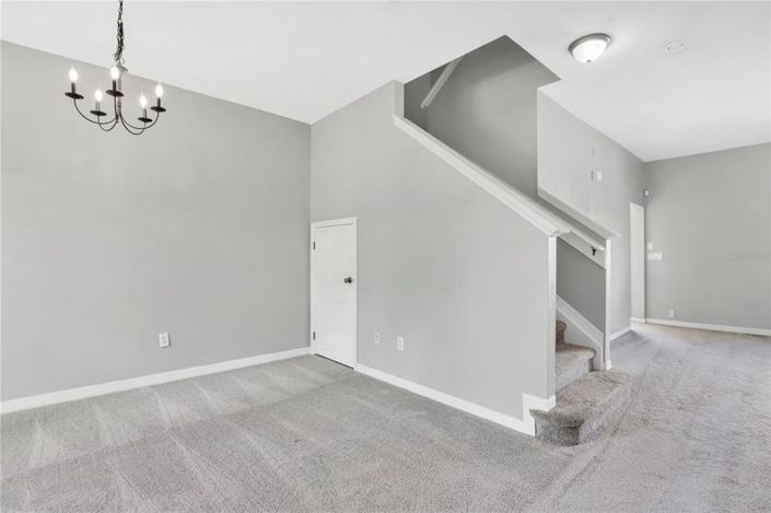 Image No.8-2 Bed Townhouse for sale