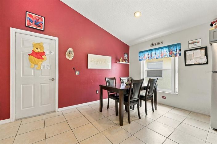 Image No.13-4 Bed House for sale