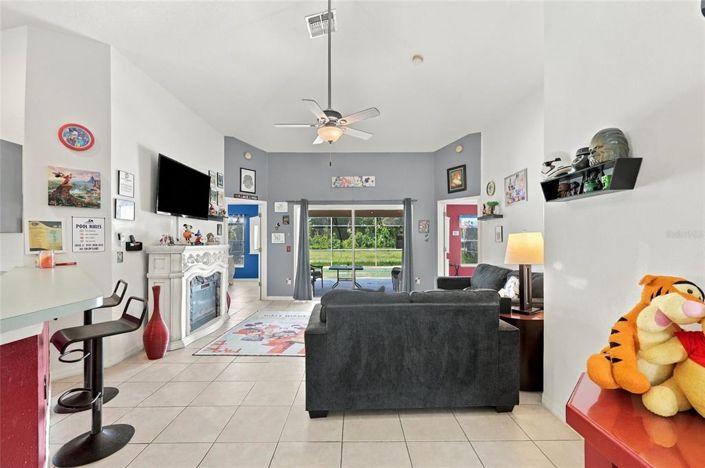 Image No.16-4 Bed House for sale
