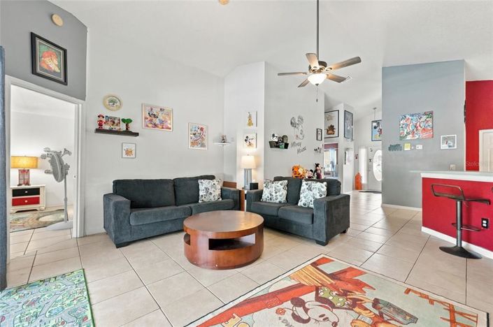 Image No.18-4 Bed House for sale