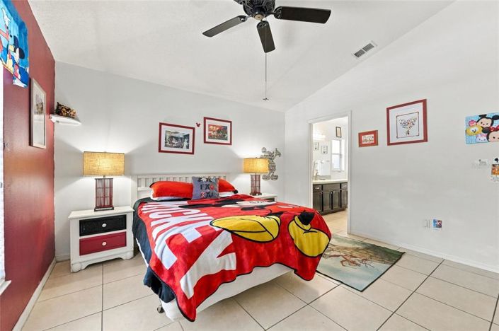 Image No.21-4 Bed House for sale