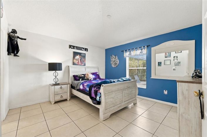 Image No.24-4 Bed House for sale