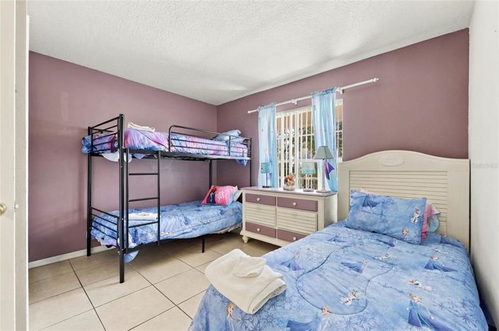 Image No.30-4 Bed House for sale