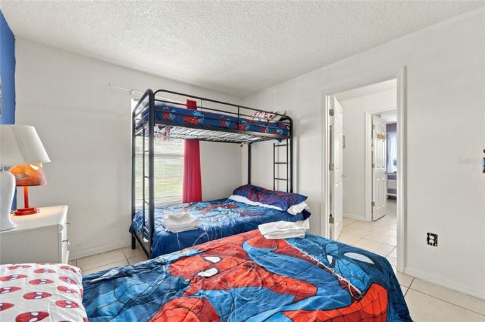 Image No.35-4 Bed House for sale