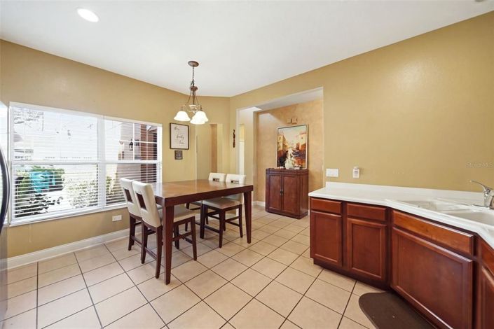 Image No.18-3 Bed Townhouse for sale
