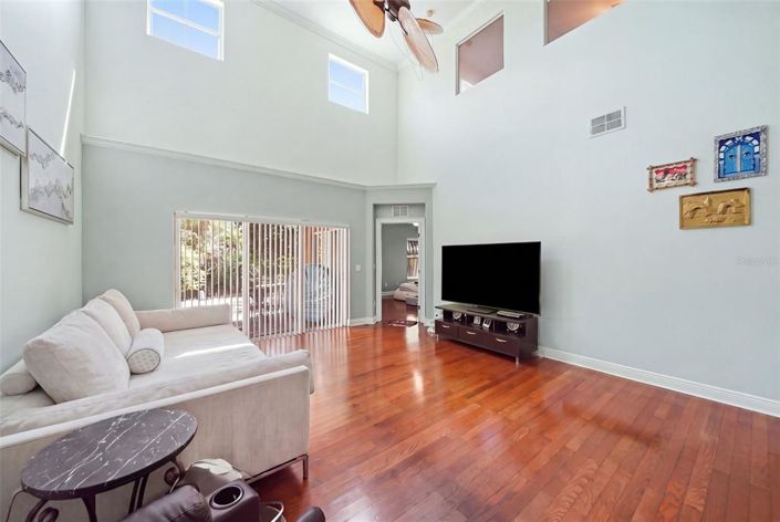 Image No.20-3 Bed Townhouse for sale