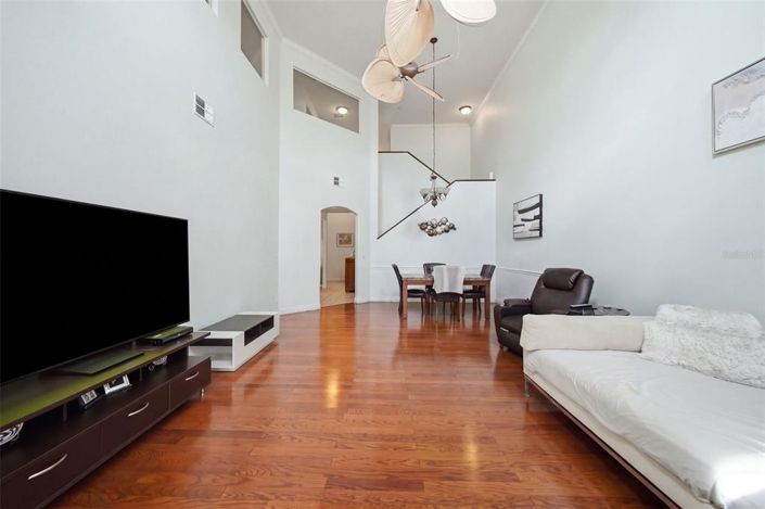 Image No.22-3 Bed Townhouse for sale