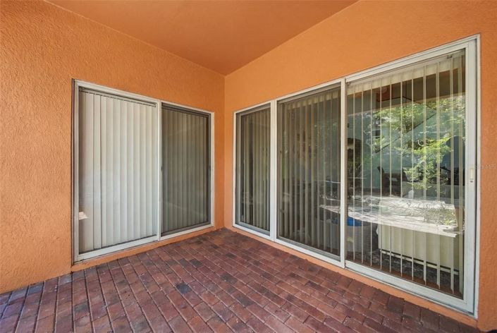 Image No.37-3 Bed Townhouse for sale