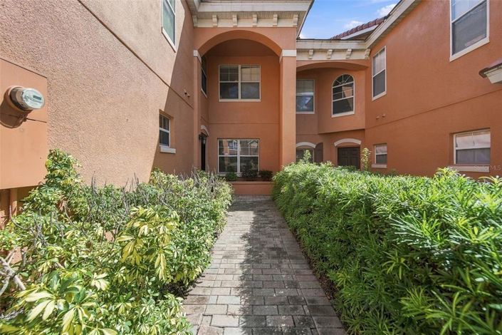 Image No.4-3 Bed Townhouse for sale