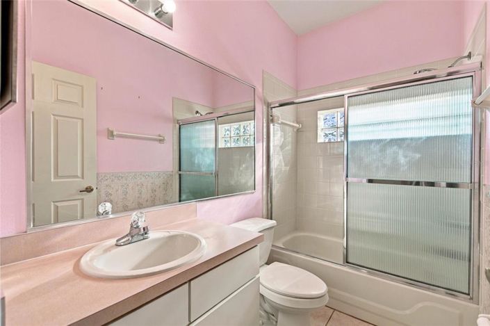 Image No.11-3 Bed House for sale