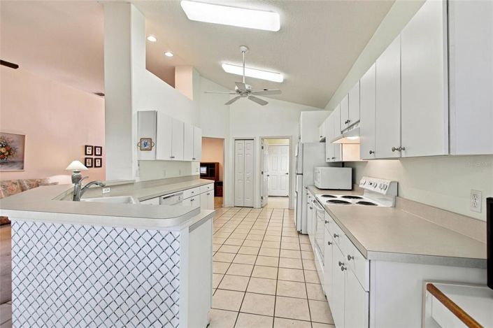 Image No.22-3 Bed House for sale