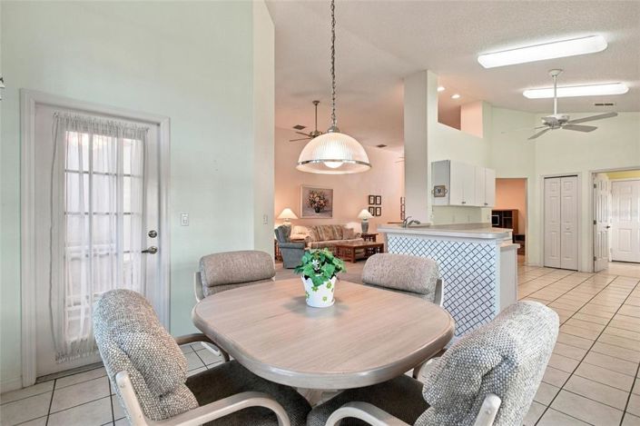 Image No.3-3 Bed House for sale