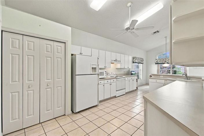 Image No.4-3 Bed House for sale