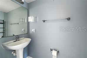 Image No.24-4 Bed House for sale