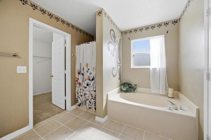 Image No.27-4 Bed House for sale