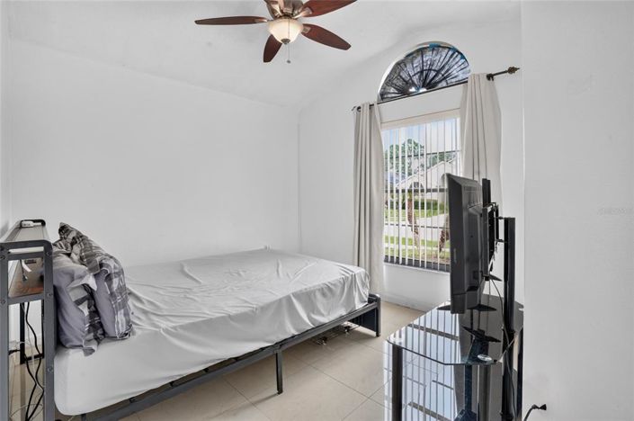 Image No.17-4 Bed House for sale