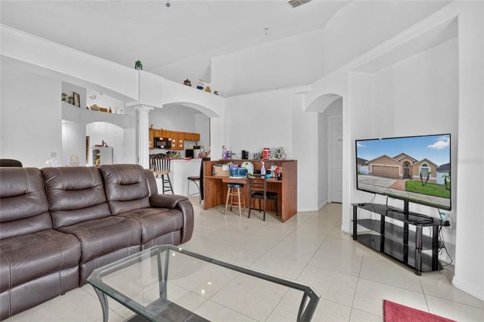 Image No.3-4 Bed House for sale