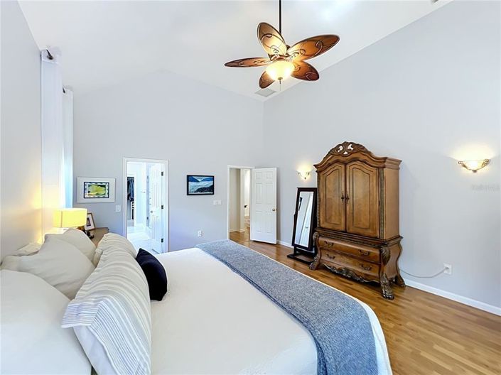 Image No.38-4 Bed House for sale