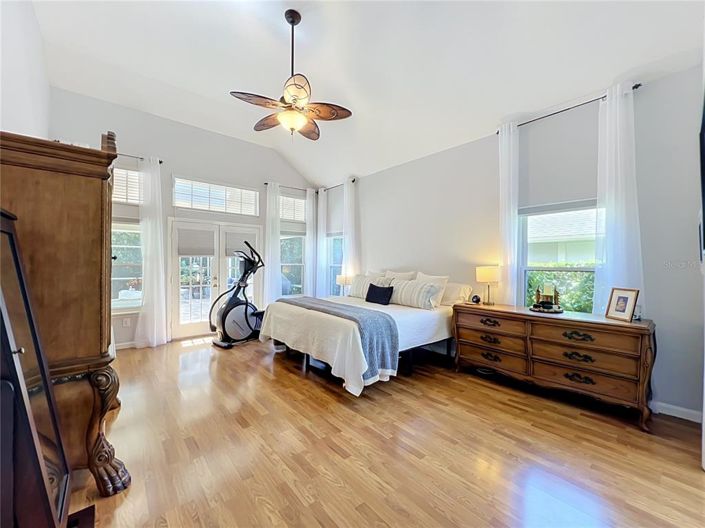 Image No.40-4 Bed House for sale