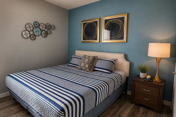 Image No.5-9 Bed House for sale